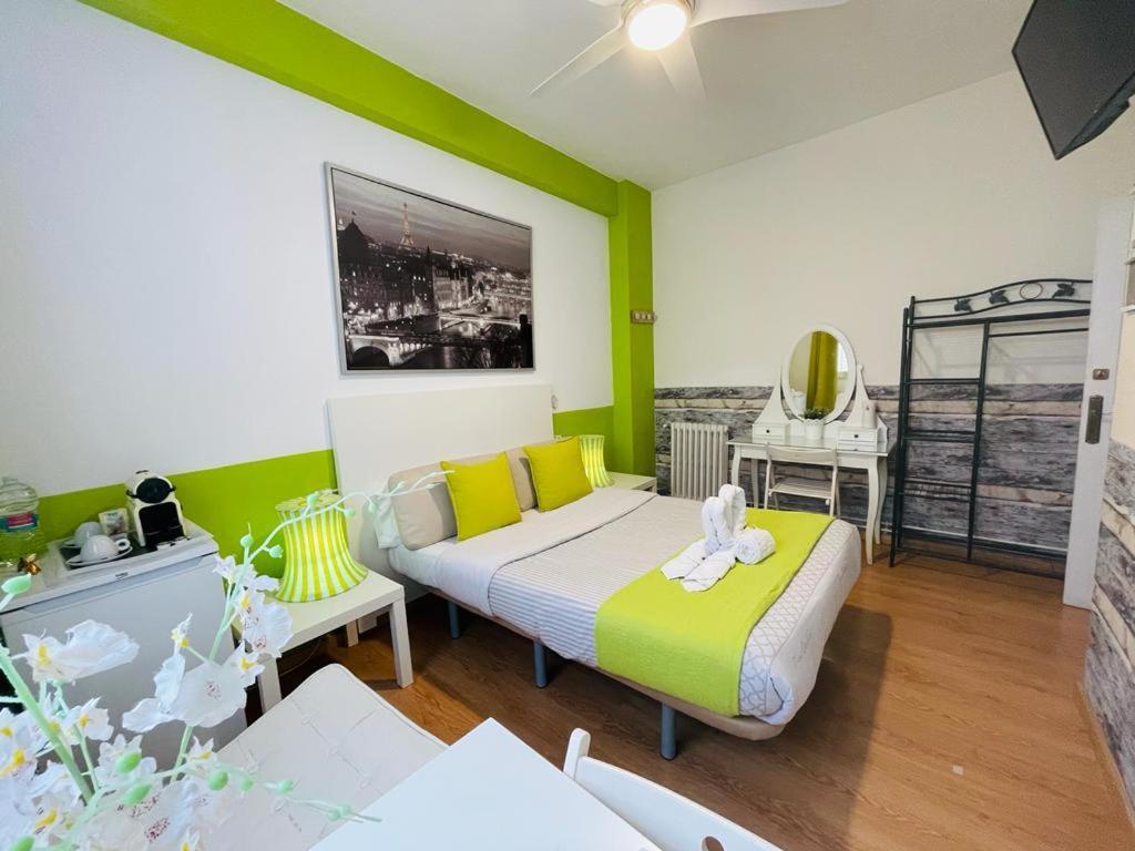 Valencia Suits You Centro Historico, Establecimiento Automatizado-Fast Auto Check In&Out, Solo Para Adultos-Adults Only المظهر الخارجي الصورة